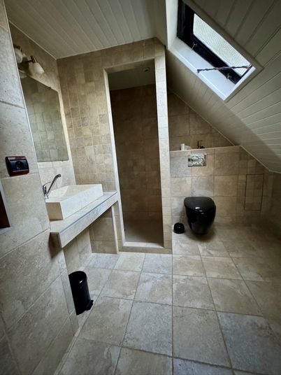 Maison a louer tassin-la-demi-lune - 9 pièce(s) - 181 m2 - Surfyn