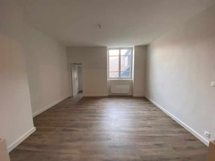 Appartement a louer lons-le-saunier - 2 pièce(s) - 57 m2 - Surfyn