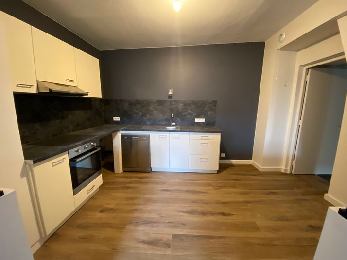 Appartement a louer lons-le-saunier - 2 pièce(s) - 57 m2 - Surfyn