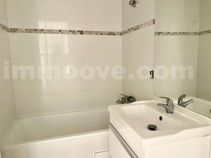 Appartement a louer  - 3 pièce(s) - 51 m2 - Surfyn