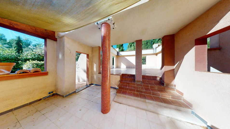 Maison a louer aubagne - 6 pièce(s) - 187 m2 - Surfyn