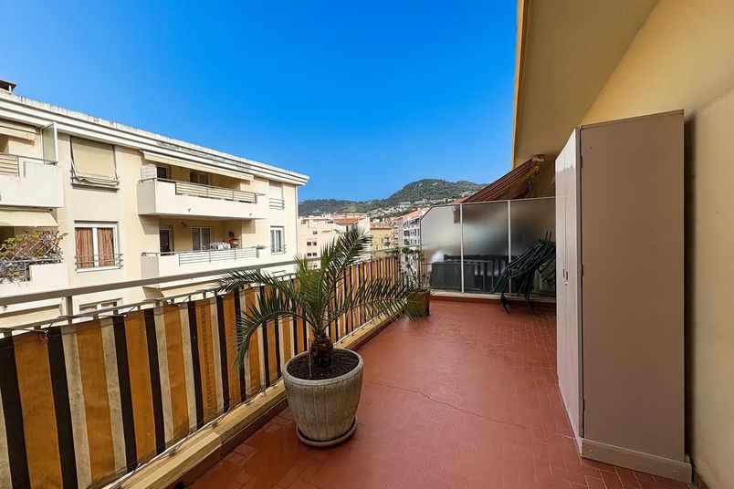 Appartement a louer nice - 4 pièce(s) - 86 m2 - Surfyn