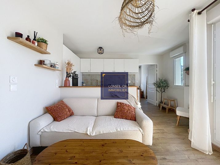 Appartement a louer tassin-la-demi-lune - 2 pièce(s) - 44 m2 - Surfyn