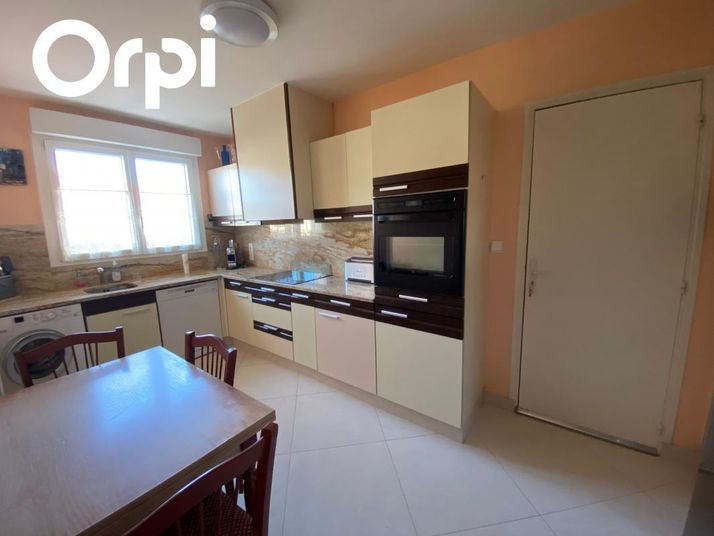 Maison a louer montigny-le-bretonneux - 6 pièce(s) - 122 m2 - Surfyn