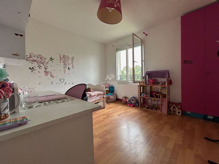 Maison a louer acheres - 7 pièce(s) - 137 m2 - Surfyn