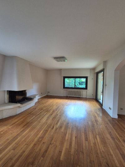 Maison a louer acheres - 7 pièce(s) - 171 m2 - Surfyn