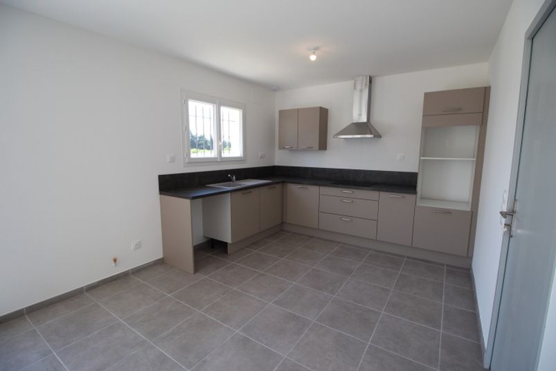 Maison a louer avignon - 4 pièce(s) - 94 m2 - Surfyn