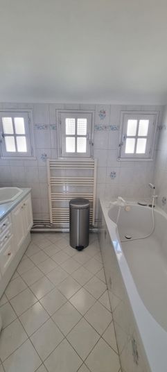 Maison a louer chatou - 5 pièce(s) - 112 m2 - Surfyn