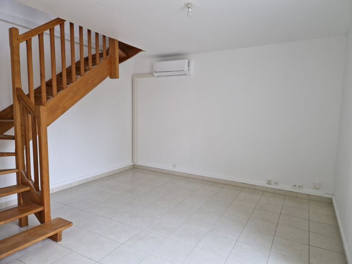 Maison a louer etampes - 2 pièce(s) - 40 m2 - Surfyn