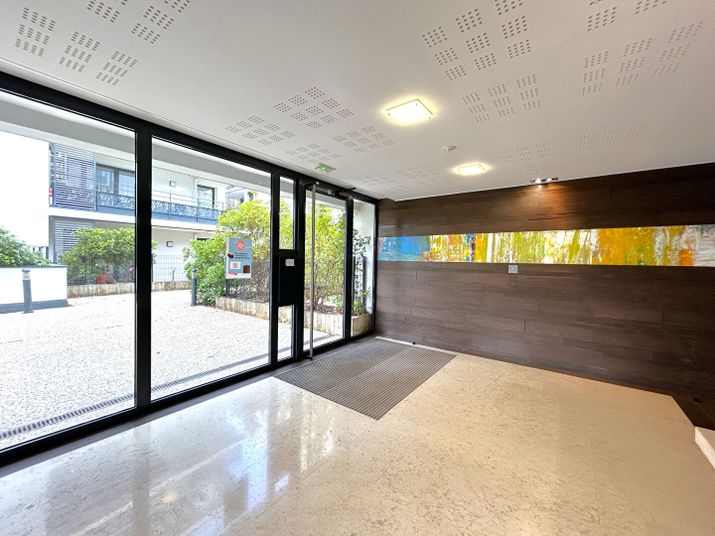 Appartement a louer tassin-la-demi-lune - 2 pièce(s) - 51 m2 - Surfyn