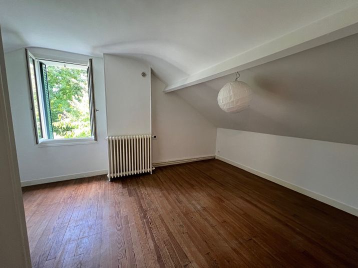 Maison a louer saint-germain-en-laye - 4 pièce(s) - 97 m2 - Surfyn