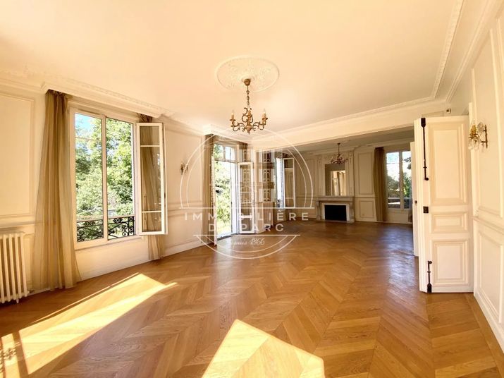 Maison a louer chatou - 10 pièce(s) - 285 m2 - Surfyn