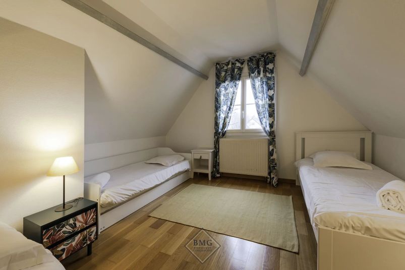 Maison a louer serris - 7 pièce(s) - 220 m2 - Surfyn