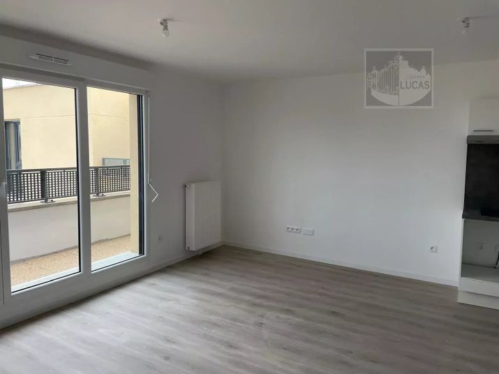 Appartement a louer combs-la-ville - 2 pièce(s) - 44 m2 - Surfyn