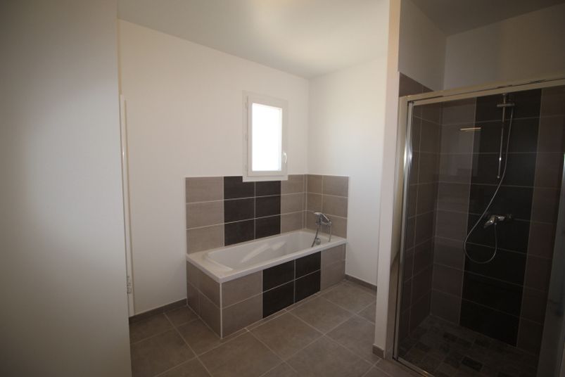 Maison a louer avignon - 4 pièce(s) - 94 m2 - Surfyn