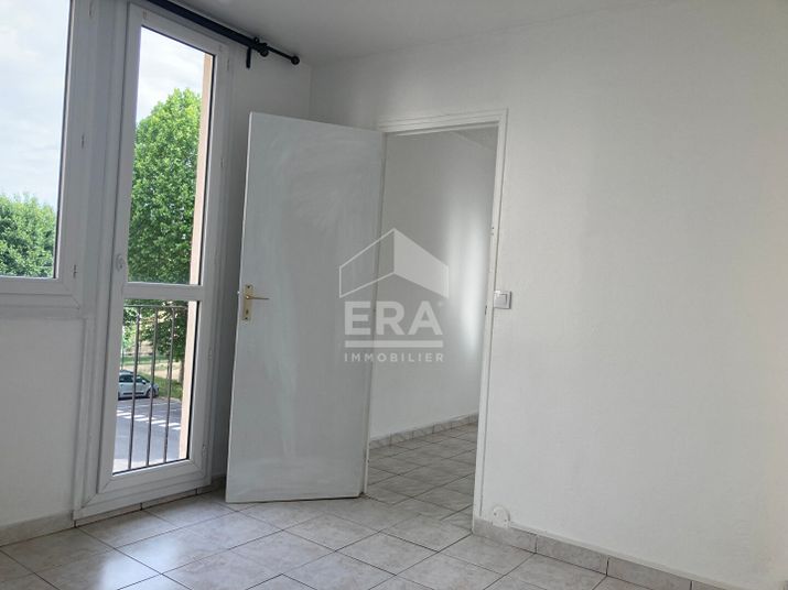 Appartement a louer noisy-le-grand - 2 pièce(s) - 42 m2 - Surfyn