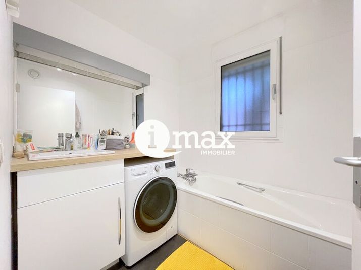 Appartement a louer courbevoie - 5 pièce(s) - 107 m2 - Surfyn