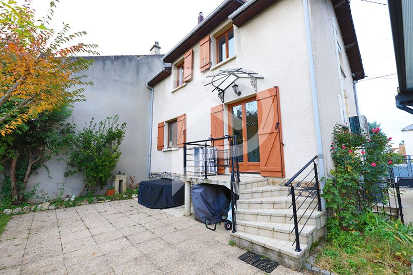 Maison a louer chatou - 6 pièce(s) - 100 m2 - Surfyn