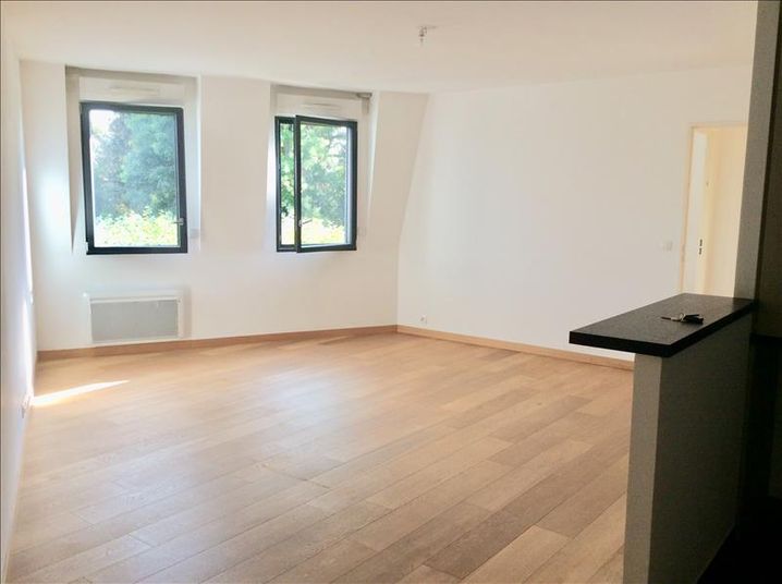 Appartement a louer brie-comte-robert - 3 pièce(s) - 62 m2 - Surfyn