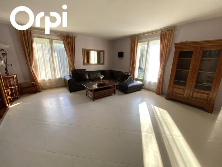 Maison a louer montigny-le-bretonneux - 6 pièce(s) - 122 m2 - Surfyn