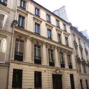 32 rue Blanche, 75009 Paris