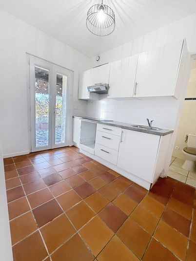 Appartement a louer grasse - 2 pièce(s) - 42 m2 - Surfyn