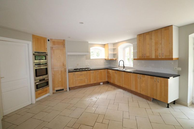 Maison a louer versailles - 8 pièce(s) - 232 m2 - Surfyn