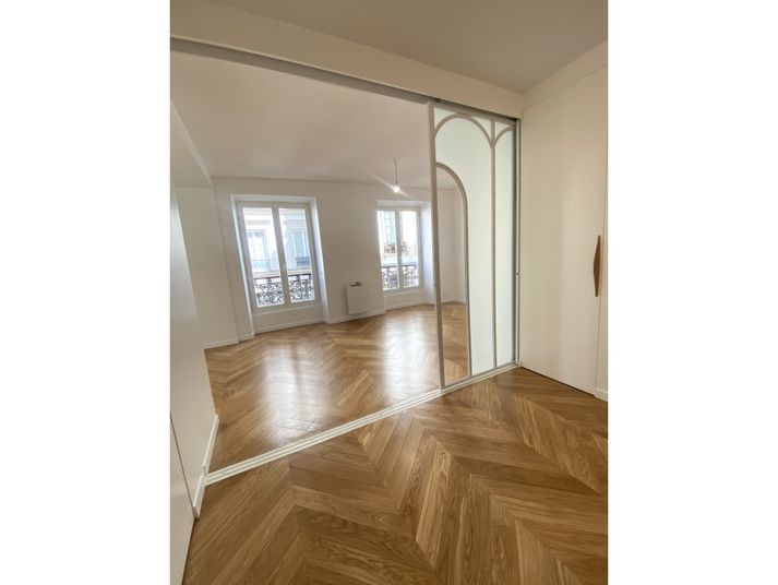 Appartement a louer paris-1er-arrondissement - 2 pièce(s) - 48 m2 - Surfyn