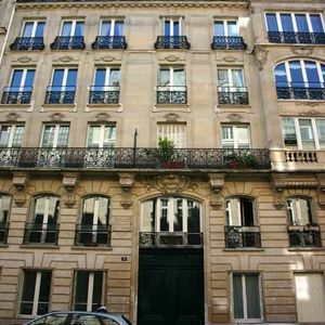 9 rue de Madrid, 75008 Paris