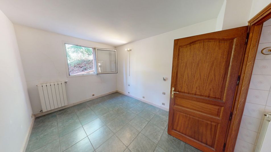 Maison a louer aubagne - 6 pièce(s) - 187 m2 - Surfyn