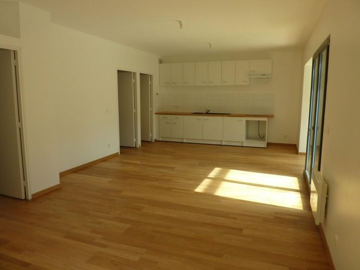 Maison a louer taverny - 6 pièce(s) - 199 m2 - Surfyn