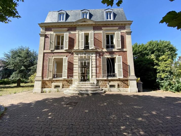 Maison a louer chatou - 10 pièce(s) - 285 m2 - Surfyn