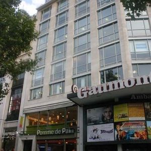 50 Avenue Des Champs Elysees 75008 Paris