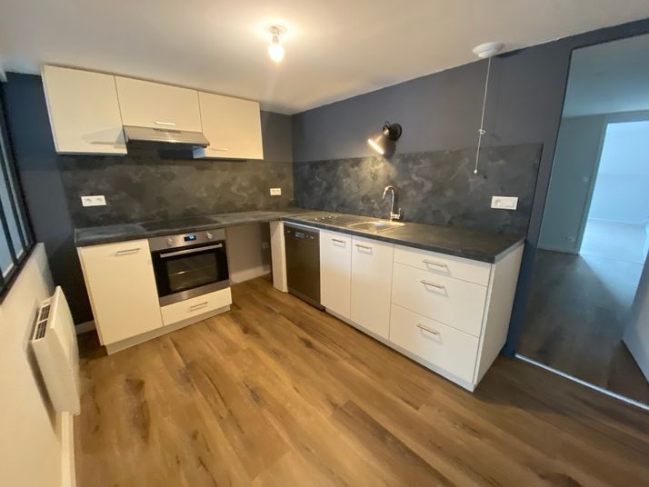 Appartement a louer  - 4 pièce(s) - 92 m2 - Surfyn