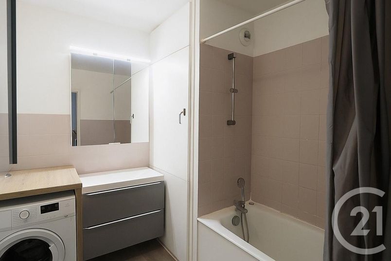 Appartement a louer strasbourg - 4 pièce(s) - 98 m2 - Surfyn