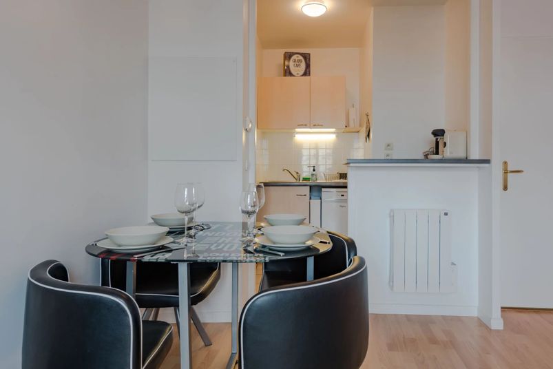 Appartement a louer  - 2 pièce(s) - 42 m2 - Surfyn