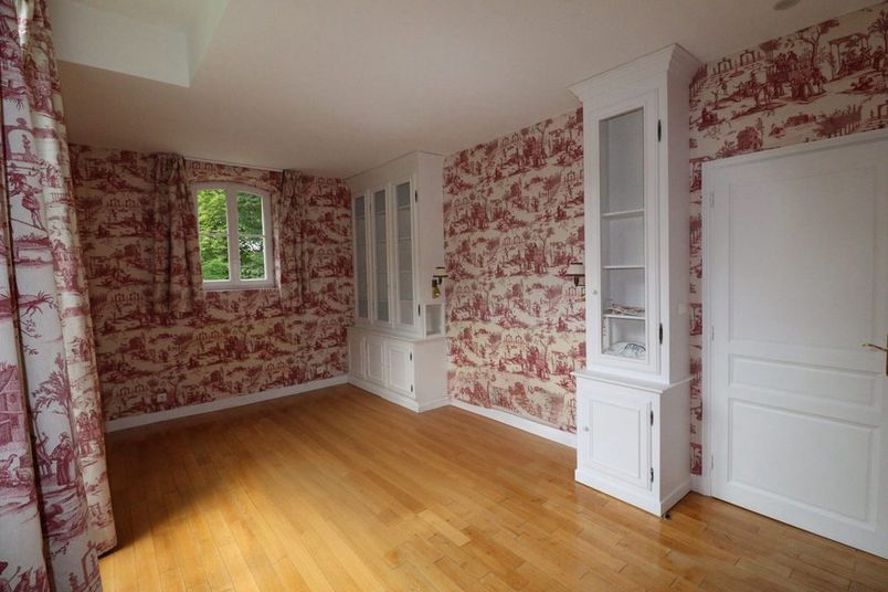 Maison a louer saint-germain-en-laye - 8 pièce(s) - 260 m2 - Surfyn