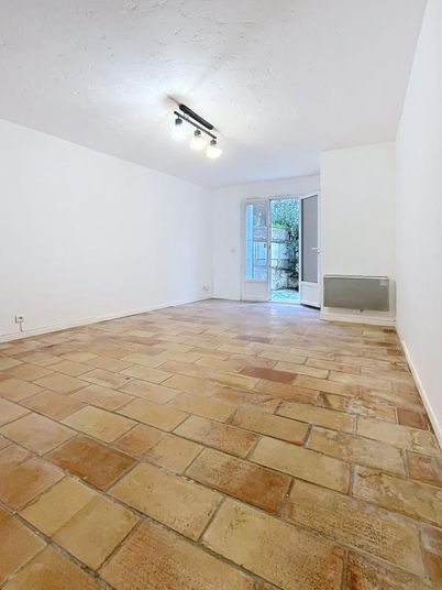 Appartement a louer grasse - 2 pièce(s) - 42 m2 - Surfyn