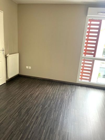 Appartement a louer rillieux-la-pape - 2 pièce(s) - 39 m2 - Surfyn