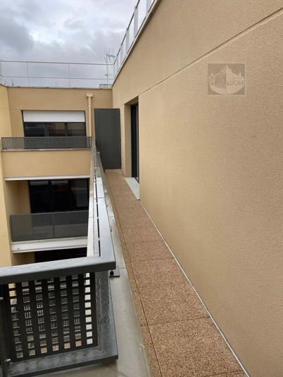 Appartement a louer combs-la-ville - 2 pièce(s) - 44 m2 - Surfyn