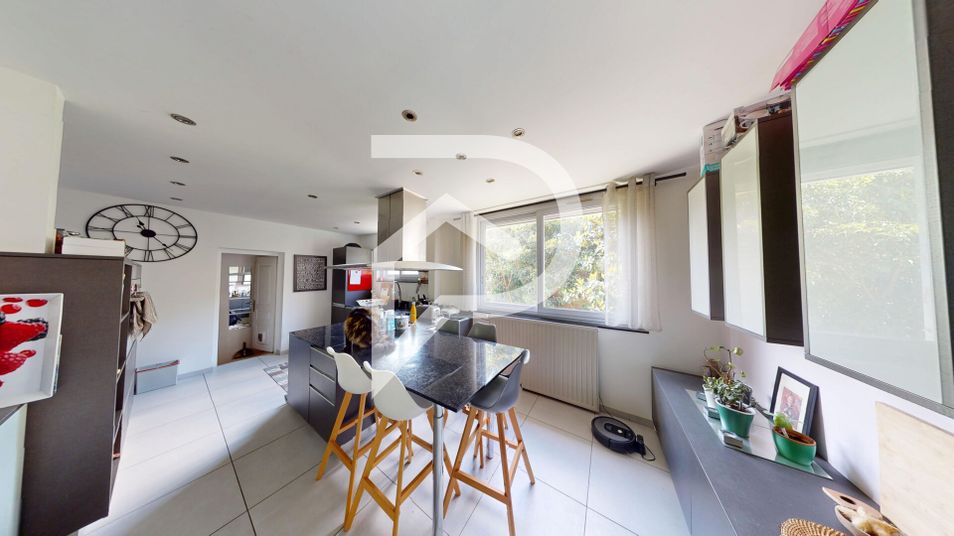 Maison a louer villemomble - 7 pièce(s) - 188 m2 - Surfyn