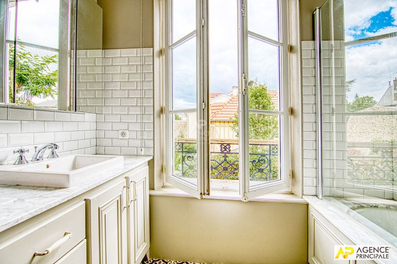 Maison a louer versailles - 9 pièce(s) - 427 m2 - Surfyn