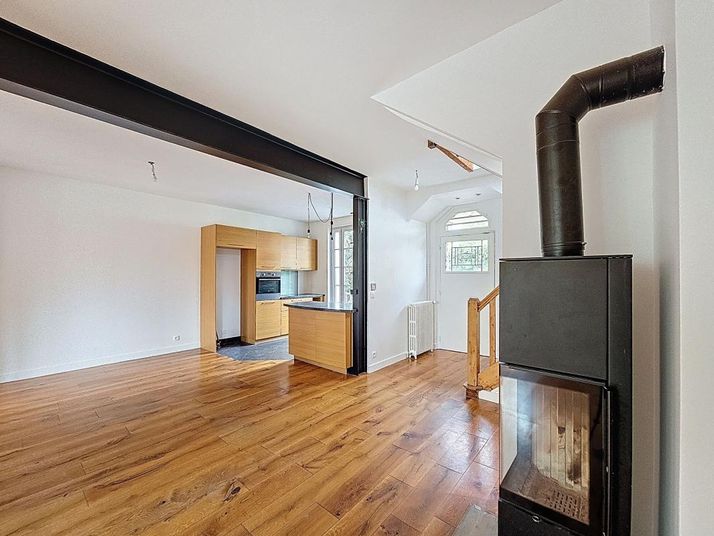 Maison a louer suresnes - 8 pièce(s) - 144 m2 - Surfyn