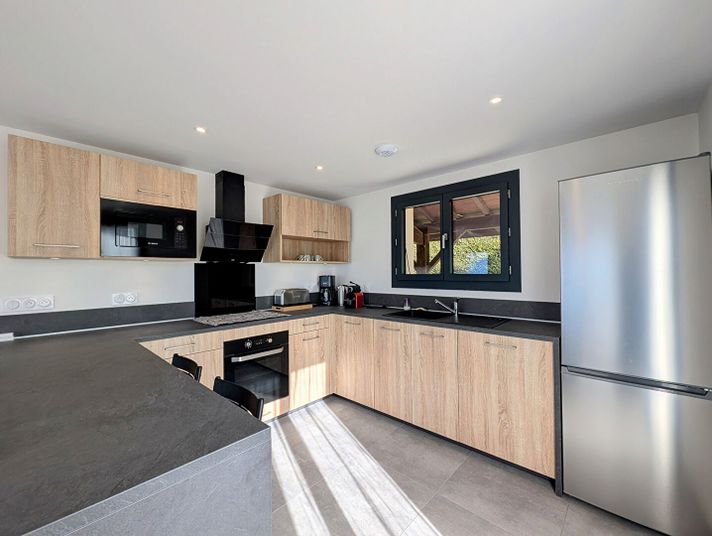 Maison a louer aix-les-bains - 5 pièce(s) - 140 m2 - Surfyn