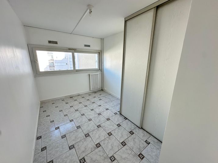 Appartement a louer  - 5 pièce(s) - 112 m2 - Surfyn