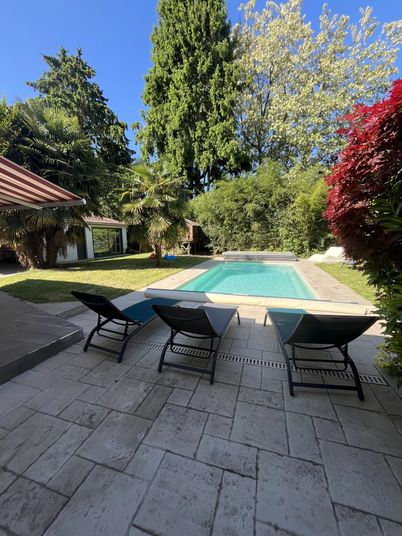 Maison a louer serris - 7 pièce(s) - 220 m2 - Surfyn