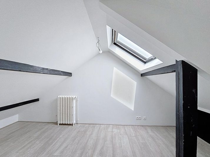 Maison a louer suresnes - 8 pièce(s) - 144 m2 - Surfyn