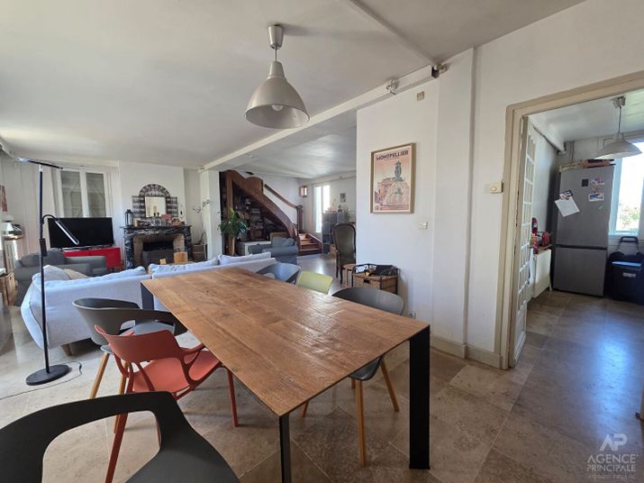 Maison a louer  - 6 pièce(s) - 165 m2 - Surfyn