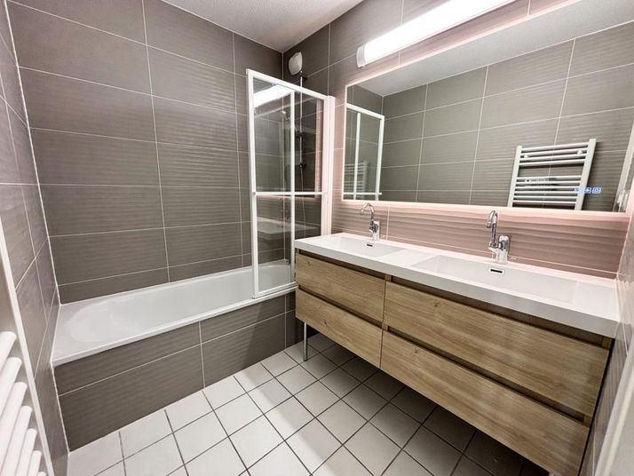 Appartement a louer grenoble - 3 pièce(s) - 65 m2 - Surfyn