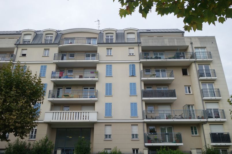 Appartement a louer noisy-le-grand - 2 pièce(s) - 46 m2 - Surfyn